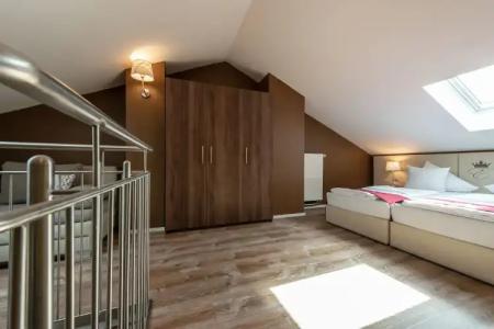 Empress Boutique - 4