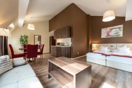 Empress Boutique - 52