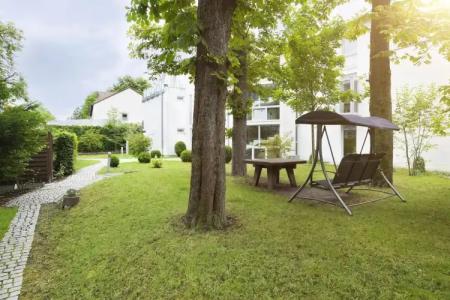 Empress Boutique - 15