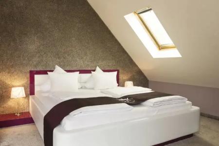 Empress Boutique - 6