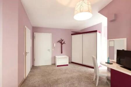 Empress Boutique - 33