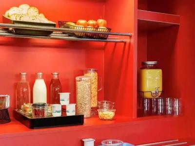 Hotelf1 Paris Saint Ouen Marché Aux Puces - 9