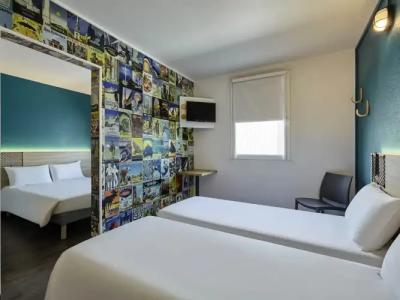 HotelF1 Paris Porte de Châtillon - 35