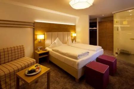 VALARA Alpine Art - 50