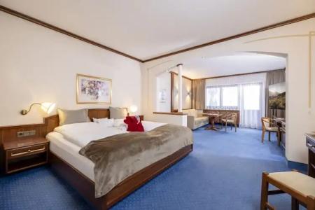 VALARA Alpine Art - 79