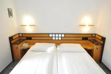 Villa Waldperlach by Blattl - 52