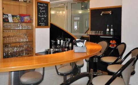 Villa Waldperlach by Blattl - 10