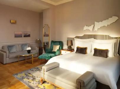 Mandarin Oriental, - 33