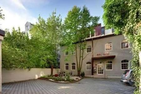 mk | münchen max weber platz - 13