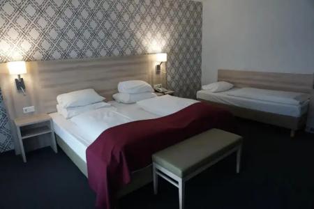 Senator München - 3