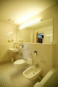 Senator München - 8