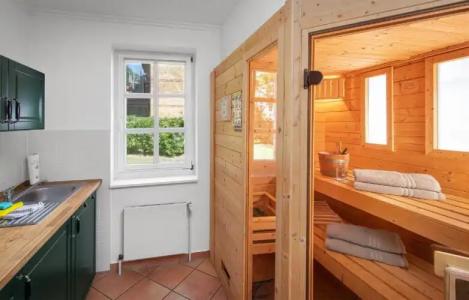 Schlösschen Sundische Wiese - 73