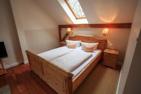 Schlösschen Sundische Wiese - 28