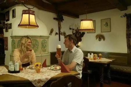 Alpenrose Traditionsgasthof Mittenwald - 14