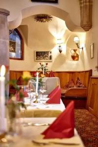 Alpenrose Traditionsgasthof Mittenwald - 17