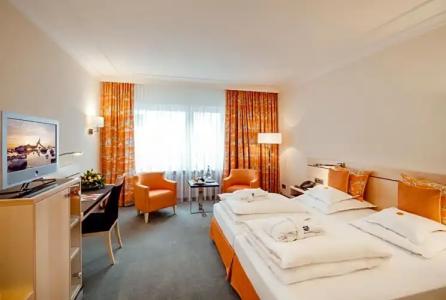 Bayerischer Hof - 23