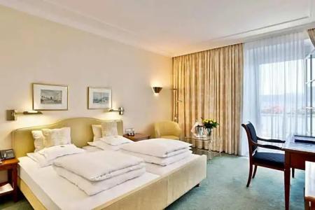 Bayerischer Hof - 30