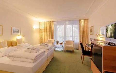 Bayerischer Hof - 27