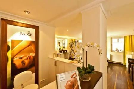 Bayerischer Hof - 15