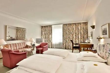 Bayerischer Hof - 29