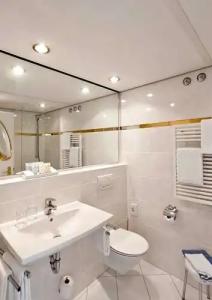 Bayerischer Hof - 22