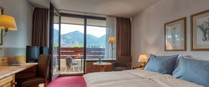 Flesslers Lenggries, a Tribute Portfolio - 4