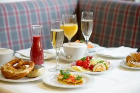 Flesslers Lenggries, a Tribute Portfolio - 10