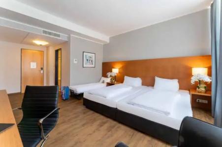 PLAZA Premium Köln - 33