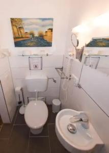 Und Restaurant Löwenbräu Köln - 32