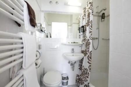 Ayun by Centro Comfort - 108