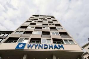 Wyndham Koeln, Koln