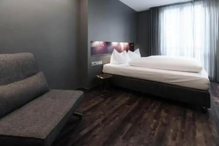 am Augustinerplatz - 54