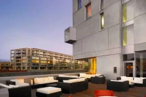 art'otel Cologne powered by Radisson Hotels, Koln