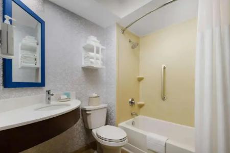 Hampton Inn Ft. Lauderdale-Cypress Creek - 9