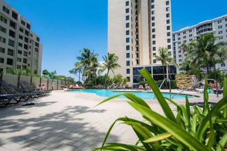 Pointe Estero Beach Resort - 19