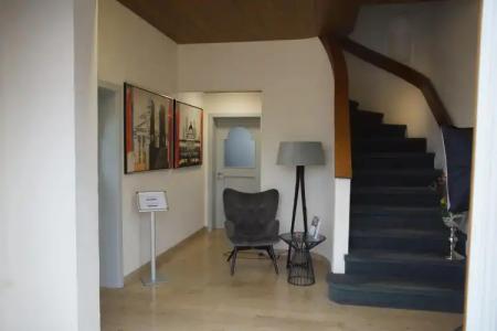 Leitner's Garni - 12