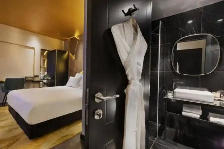 Lighthouse by Browns - 4