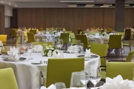 DoubleTree by Hilton Hannover Schweizerhof - 26