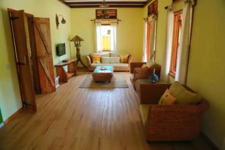 La Digue Emerald Villa - 4