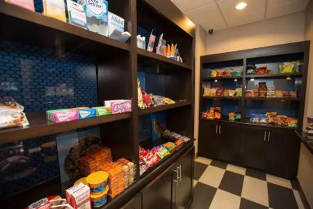 Holiday Inn OKLAHOMA CITY AIRPORT by IHG - 10