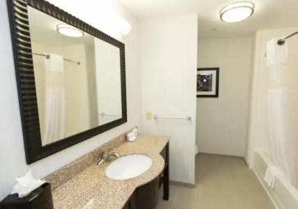 Holiday Inn OKLAHOMA CITY AIRPORT by IHG - 7