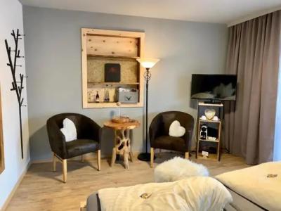 Lngenfelder Hof - 18