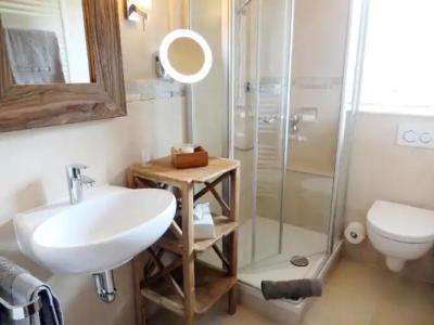 Lngenfelder Hof - 10