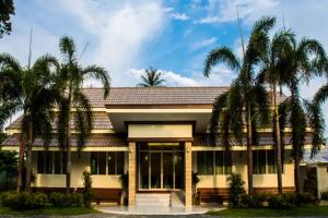Nisasiri Boutique Resort, Laem Sing