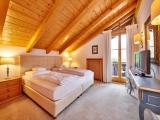 2 Bedrooms Deluxe Suite with mountain view