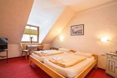 Brauereigasthof Bräustüberl - 2