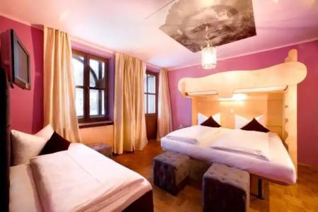 Villa Fantasia Budget Boutique - 1