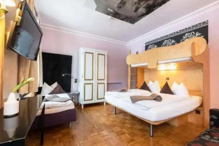 Villa Fantasia Budget Boutique - 18