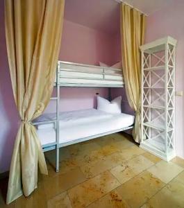 Villa Fantasia Budget Boutique - 33