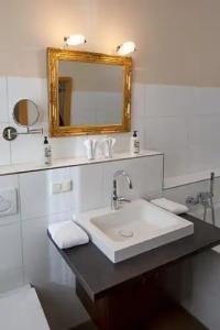 hideautss Der Rosengarten. - 51